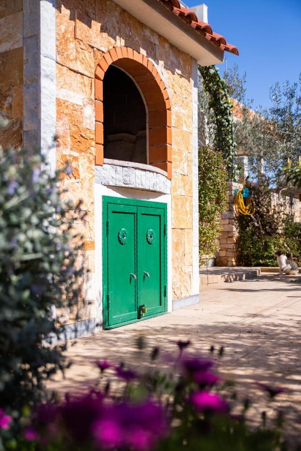 Villa Sun Garden - 4 Star Villa With Heated Swimming Pool, Quiet Bay, Bbq, 50M From The Sea Milna  Εξωτερικό φωτογραφία